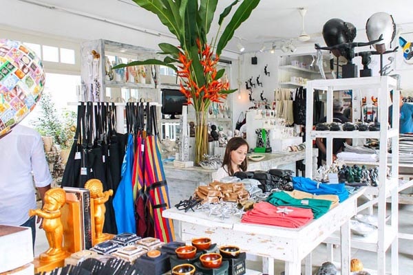 Shopping Tour in Galle 1